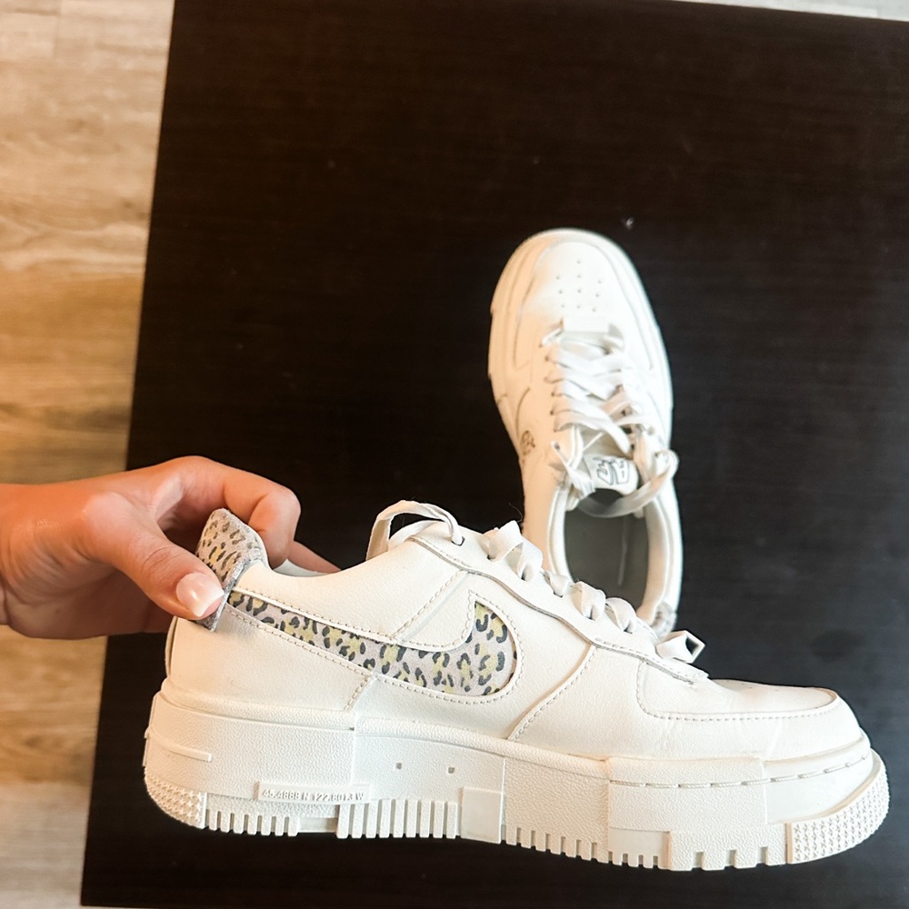 Nike Air Force 1
